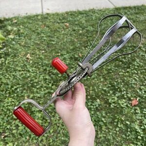 1950's Beautiful Cherry Red BAKELITE KITCHEN Egg BEATER HAND MIXER Whisk ANDROCK